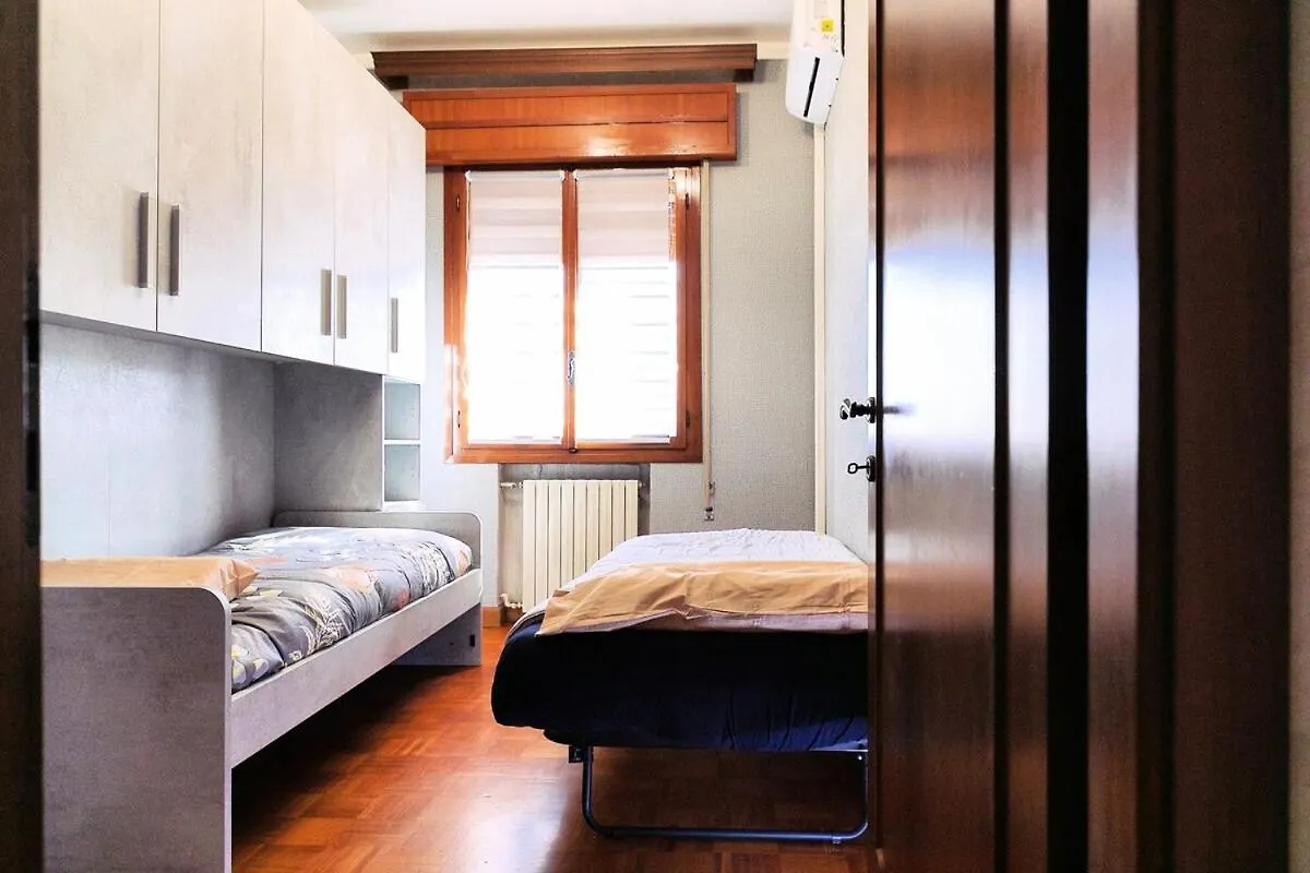דירות Quinto Di Treviso San Nicola- 5 Min From Airport With Parking